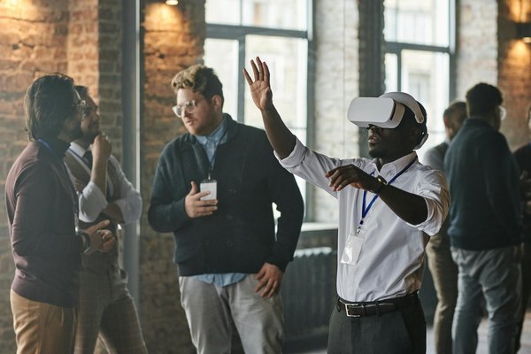 Téléphone pour enfants avec alarme d'urgence : sécurité d'abord !